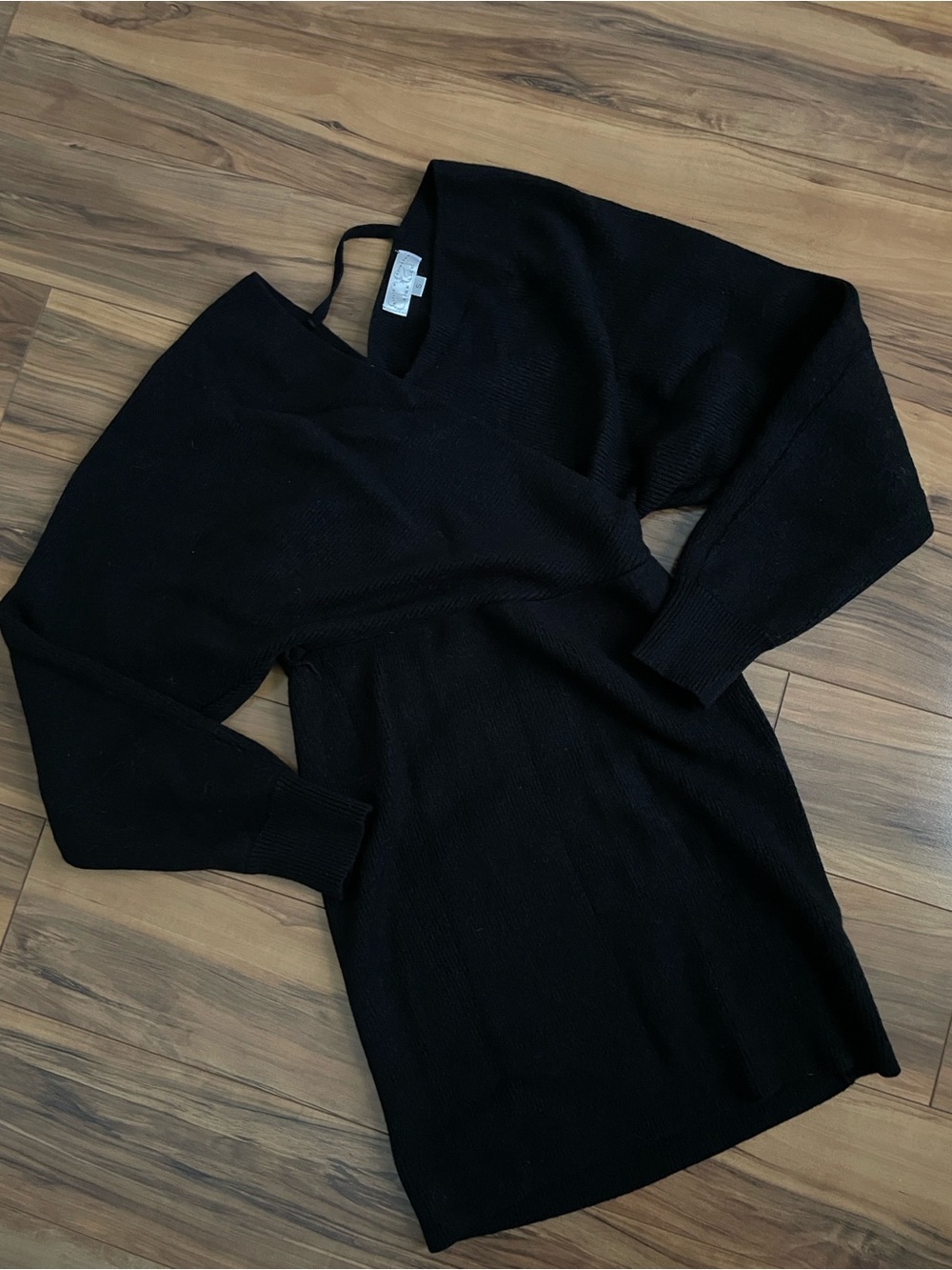 Pink Lily Black mini  V-Neck Knit Dress size S Stunning